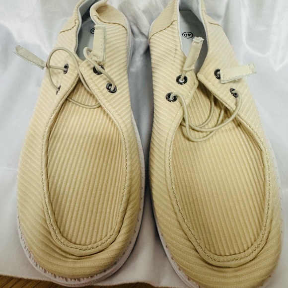 Shoes - Beige Casual Lace-Up Shoes